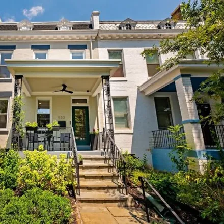 Image 3 - 533 Kenyon St NW, Washington, District of Columbia, 20010 - House for sale