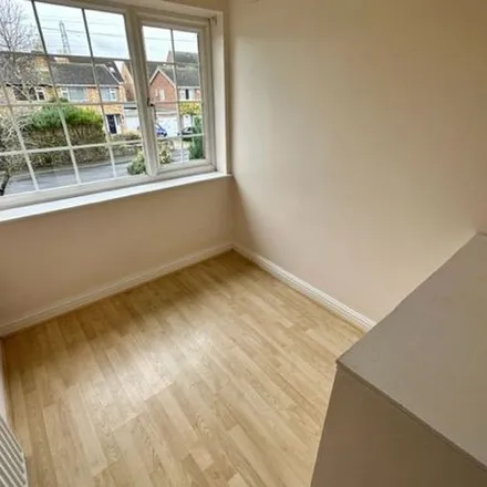 Rent this 3 bed apartment on Kirkdale Road in Osbaldwick, YO10 3NQ