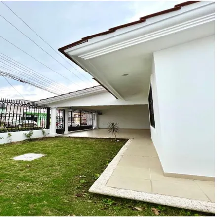 Buy this studio house on Calle Belisario Domínguez in Sector 3, 86190 Villahermosa
