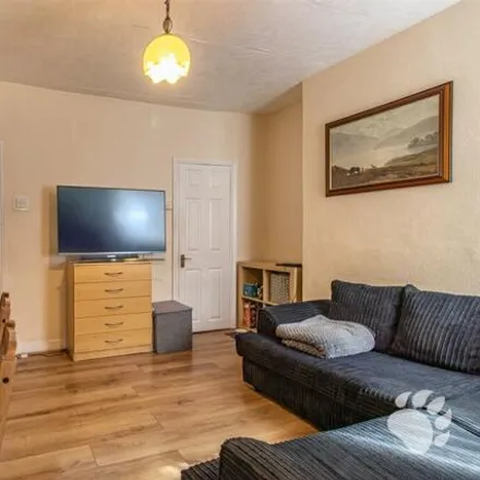 Image 3 - 45 Selby Road, London, E13 8NB, United Kingdom - Townhouse for sale