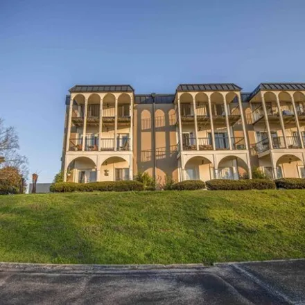Buy this 1 bed condo on Cherokee West Cliff Drive in Knoxville, TN
