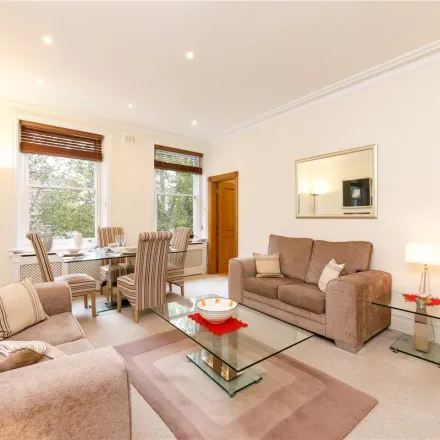 Image 3 - Wickham Court, 7-8 Ashburn Gardens, London, SW7 4DP, United Kingdom - Apartment for rent