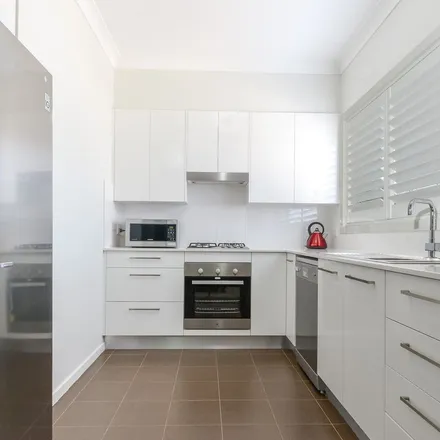 Rent this 3 bed apartment on Dapto Pie Shop (was Dapto Diner) in Princes Highway, Wollongong City Council NSW 2530