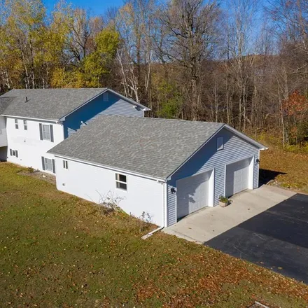 Image 6 - 847 Irish Settlement Road, Schuyler Falls, Clinton County, NY 12962, USA - House for sale