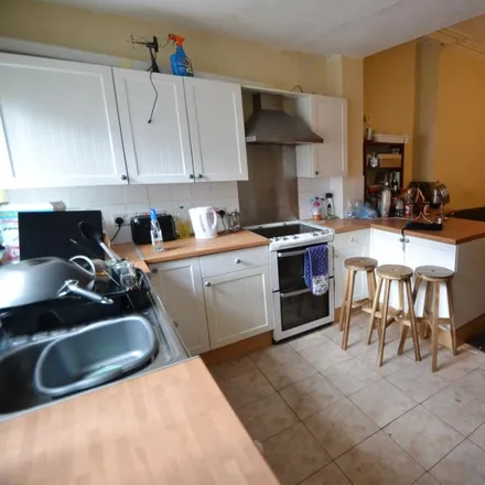 Rent this 6 bed duplex on Rushworth Avenue in West Bridgford, NG2 7PL