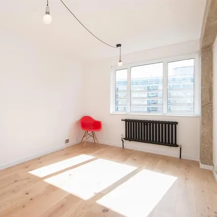 Image 4 - Gilbert House, Lupus Street, London, SW1V 3HD, United Kingdom - Apartment for rent