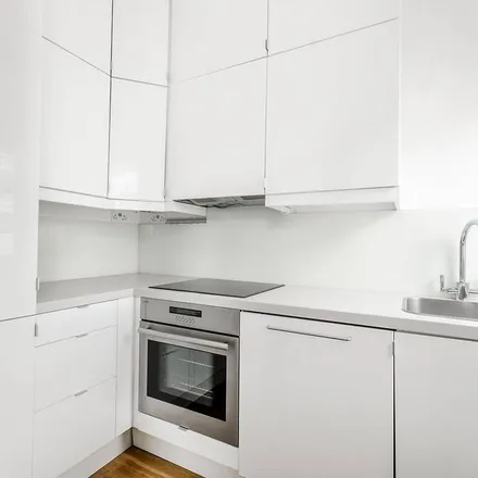 Image 2 - 8 Wharfedale Street, London, SW10 9AN, United Kingdom - Apartment for rent