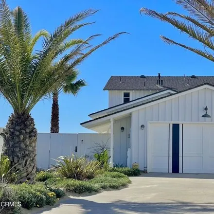 Rent this 4 bed house on 1107 Capri Way in Oxnard Shores, Oxnard