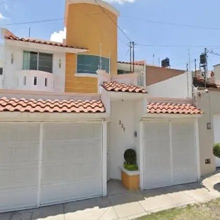 Buy this 4 bed house on Avenida Puente de Alvarado 329 in Delegación Centro Histórico, 76050 Querétaro