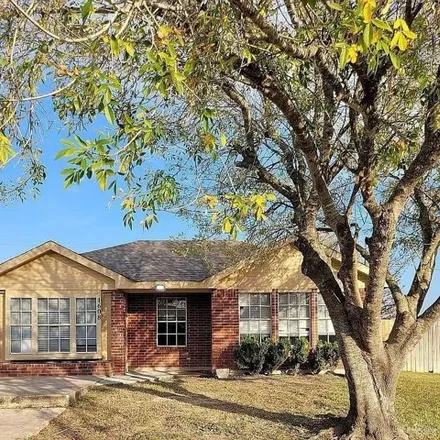 Buy this 3 bed house on 1605 Del Oro Drive in Weslaco, TX 78599