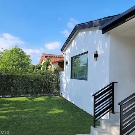 Buy this 3 bed house on 1788 South Garth Avenue in Los Angeles, CA 90035