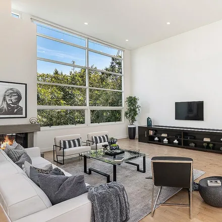 Image 8 - 704 Huntley Drive, West Hollywood, CA 90069, USA - Loft for rent