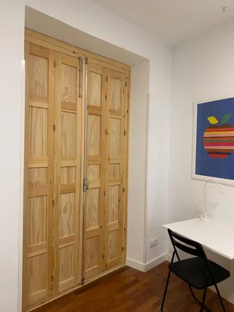 Image 8 - Calle de Jesús y María, 15, 28012 Madrid, Spain - Apartment for rent