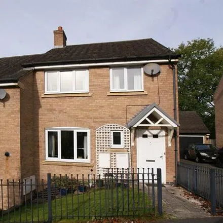 Buy this 3 bed duplex on Masson Hill View in Matlock, DE4 3SG