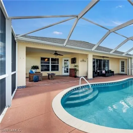 Image 2 - 198 Northwest 3rd Place, Cape Coral, FL 33993, USA - House for sale