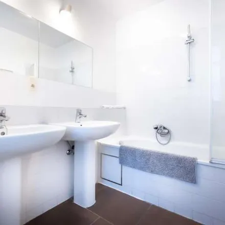 Rent this 1 bed apartment on Impasse de la Ferraille - Oudijzergang 2 in 1000 Brussels, Belgium
