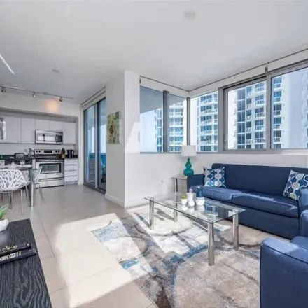 Image 2 - Miami Beach, FL - Apartment for rent