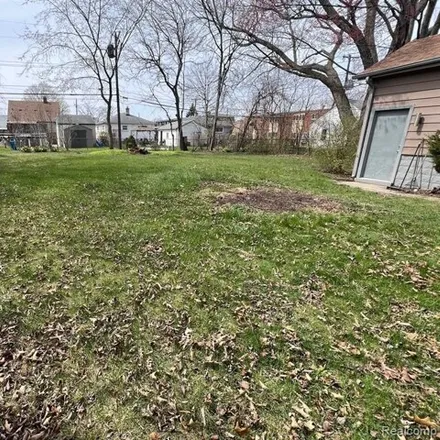 Image 3 - 23821 Vance Avenue, Hazel Park, MI 48030, USA - House for sale