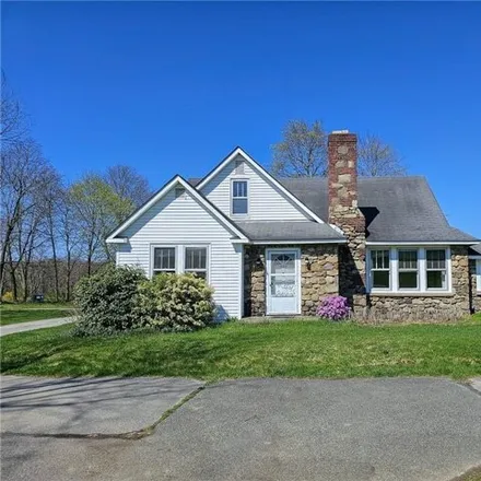 Rent this 4 bed house on 669 Plains Road in Wallkill, Shawangunk
