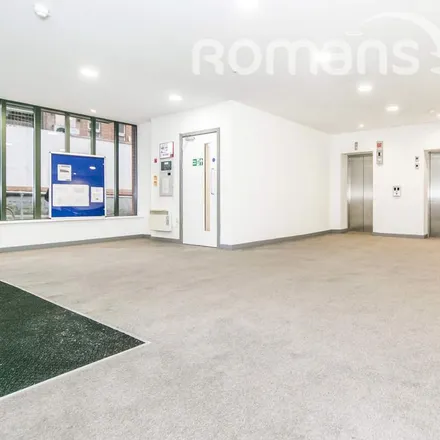 Image 2 - Garrard House, Garrard Street, Reading, RG1 1ED, United Kingdom - Apartment for rent