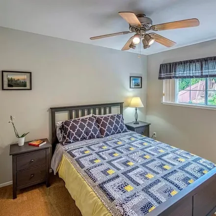 Rent this 1 bed room on 27850 Rosamond Drive in Santa Clarita, CA 91351