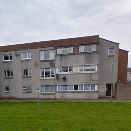 Rent this 2 bed apartment on Lumley Place in Grangemouth, FK3 8LB