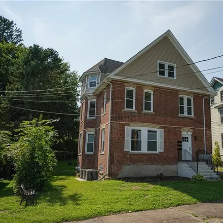 Rent this 3 bed townhouse on 40 Cliff Street in Shelton, CT 06484