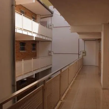 Rent this 3 bed apartment on Pista de Patinaje Victoria - Puente Jardín in Paseo del Obregón, 47004 Valladolid