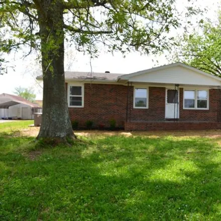 Buy this 3 bed house on 1268 Capshaw Road in Green Hill, Warren County