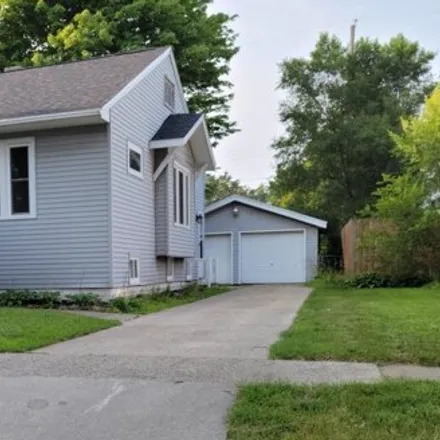 Buy this 2 bed house on 2258 Miner Avenue in Muskegon, MI 49441