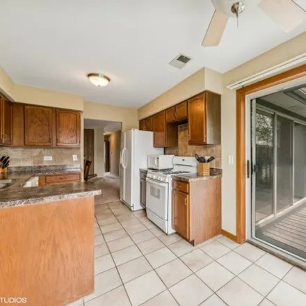 Image 9 - 9136 Fairmont Court, Orland Park, Orland Township, IL 60462, USA - Condo for sale
