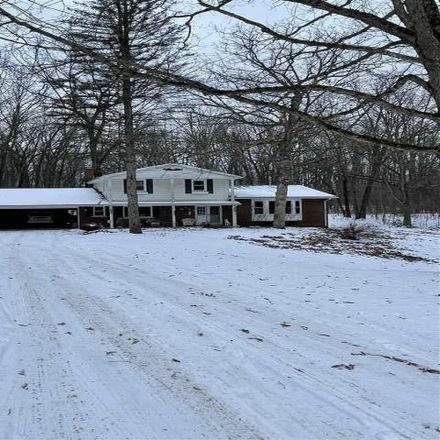 Rent this 3 bed house on Center Road in Tyrone Township, MI 48430