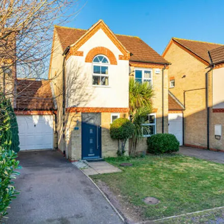 Buy this 3 bed house on 27 The Hedgerows in Bishop's Stortford, CM23 5FD
