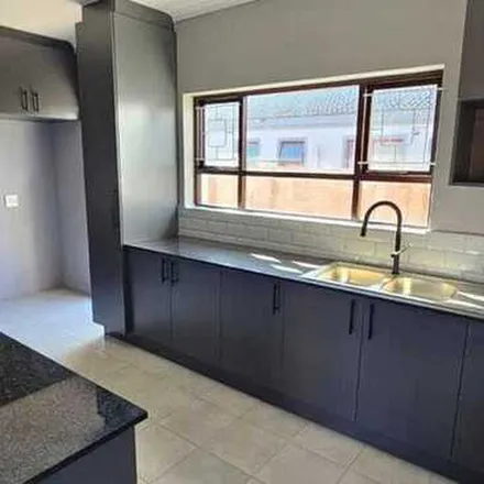 Image 6 - unnamed road, Nelson Mandela Bay Ward 8, Gqeberha, 6070, South Africa - Apartment for rent