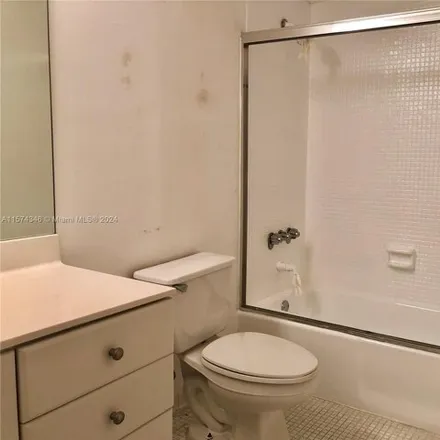 Image 7 - 19390 Collins Ave Apt 724, Florida, 33160 - Condo for rent