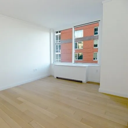 Image 6 - River & Warren, 22 River Terrace, New York, NY 10282, USA - Condo for rent