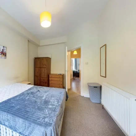 Image 5 - 20 Cathcart Place, City of Edinburgh, EH11 2HE, United Kingdom - Apartment for rent