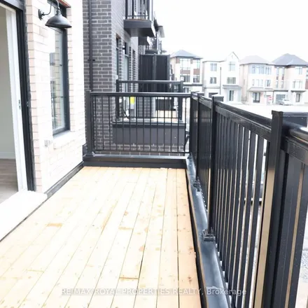 Image 3 - 2251 Brock Road, Pickering, ON L1V 2P8, Canada - Townhouse for rent