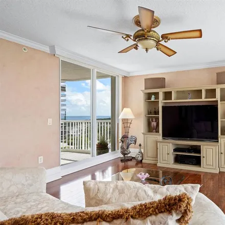 Image 5 - 5049 N Highway A1a Unit 701 - Townhouse for sale