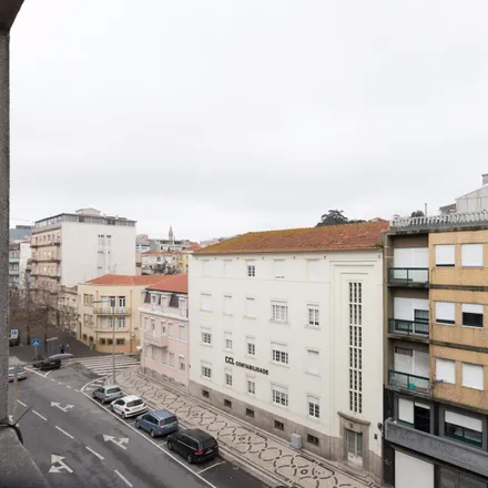 Image 4 - Rua de Fonseca Cardoso 19, 4000-376 Porto, Portugal - Room for rent