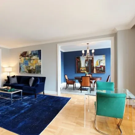 Rent this 4 bed condo on 308 East 72nd Street in New York, NY 10021