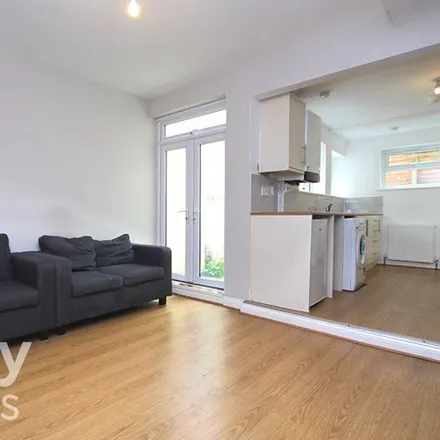 Image 3 - 21 Lewes Road, Brighton, BN2 4AD, United Kingdom - House for rent
