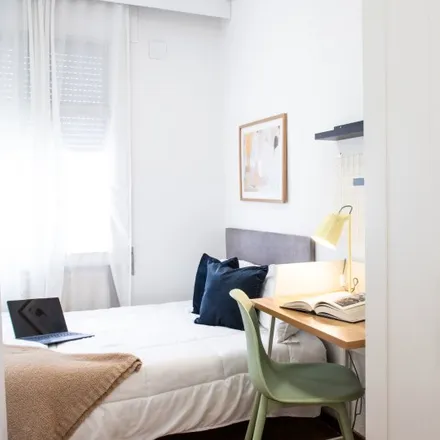 Rent this 5 bed room on Madrid in Calle de Benito Gutiérrez, 37