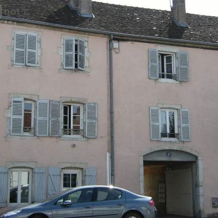 Rent this 2 bed apartment on 24 Rue du Mont Roland in 39100 Dole, France