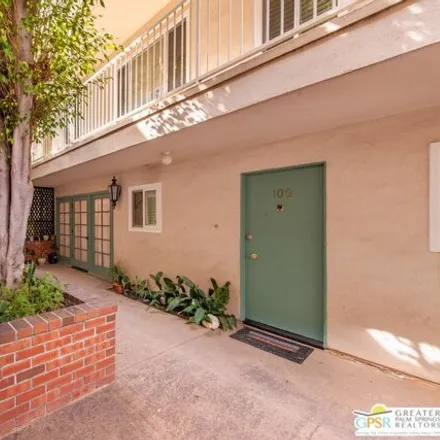 Image 5 - 5334 Zelzah Avenue, Los Angeles, CA 91316, USA - Condo for sale