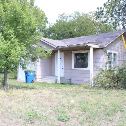Image 3 - 113 Pine Street, Clyde, Callahan County, TX 79510, USA - House for sale