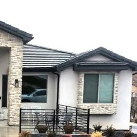 Buy this 4 bed house on 1899 North Leora Drive in Washington, UT 84780