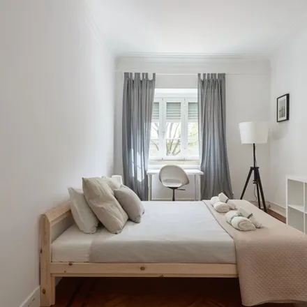 Rent this 7 bed room on Rua João de Menezes 13 in 1900-179 Lisbon, Portugal