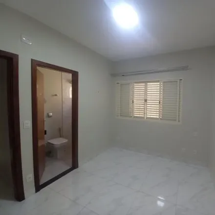 Buy this 3 bed house on Rua Irineu Neiva Ferro in Jardim Nenê Gomes, Uberaba - MG