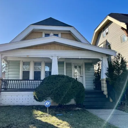 Buy this 4 bed house on 2911 North 40th Street in Milwaukee, WI 53210